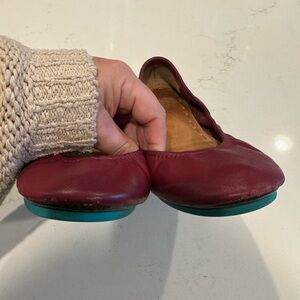Burgundy Tieks Size 10